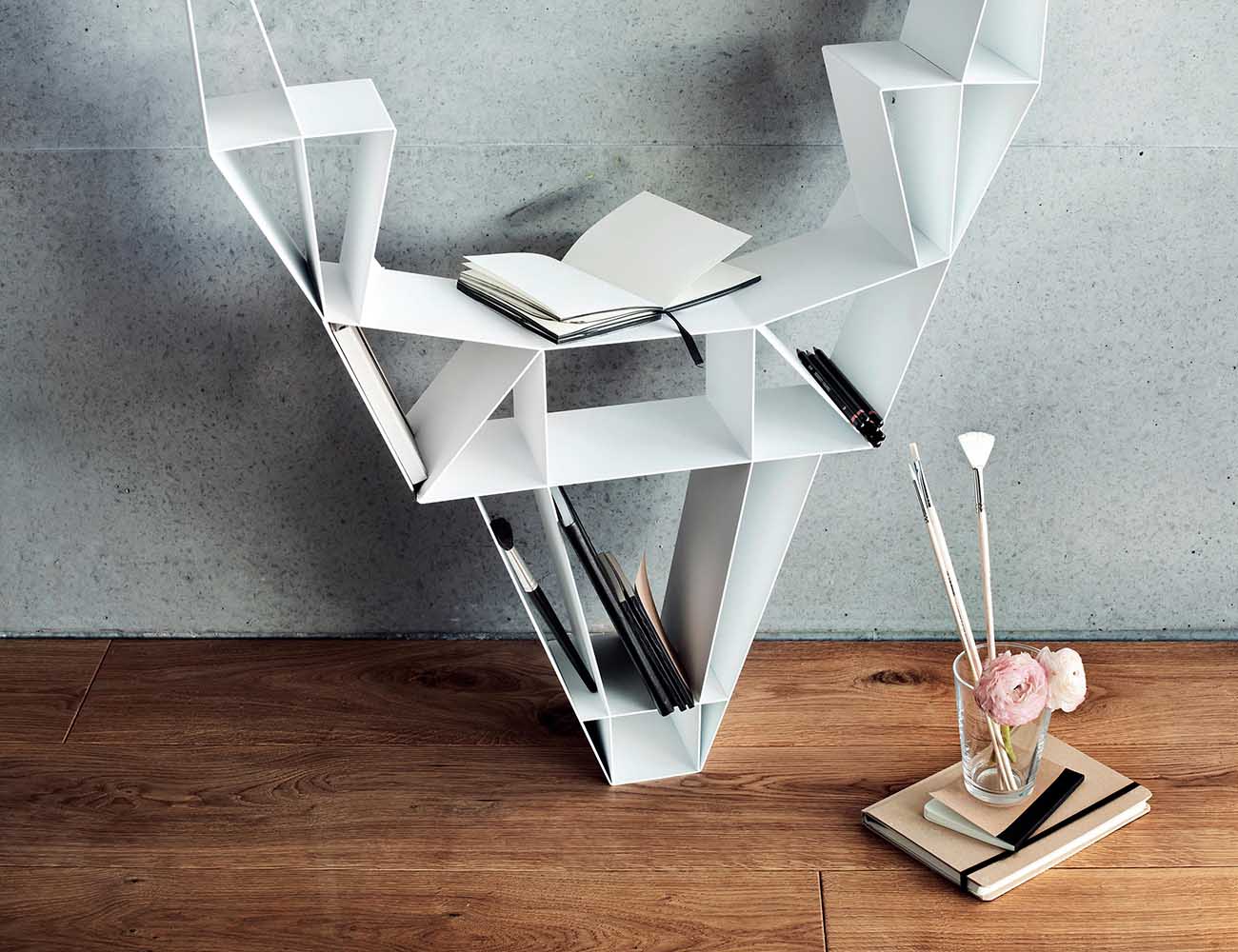 Deer Shelf – Impressive Bookshelf Inspired From Wild Deer