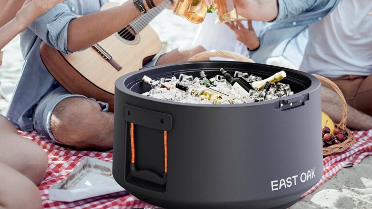 East Oak Rotomolded Hard Cooler has 3″ insulated walls that keep drinks cold for days