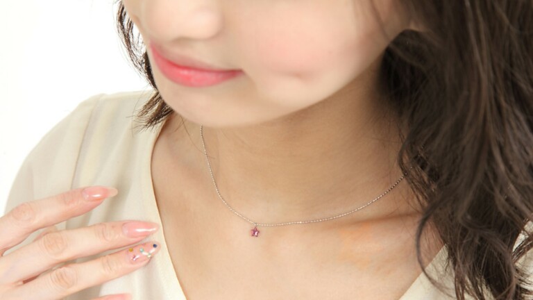 J.Works 18K Purple Gold Jewelry from Japan uses an alloy of gold, aluminum & minerals