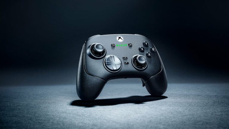 Wolverine V3 Pro: Wireless eSports Controller for Xbox and PC by Razer on Gadget Flow